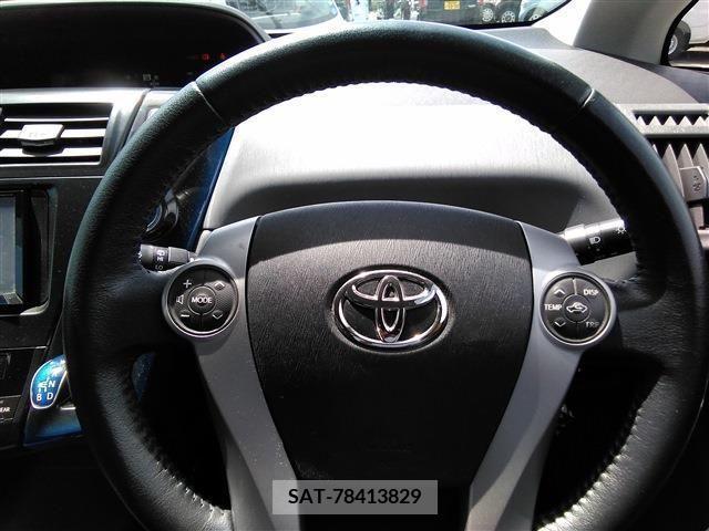 Toyota PRIUS ALPHA 2011-07 339741-18