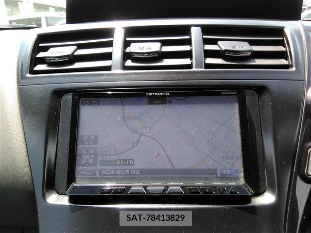 Toyota PRIUS ALPHA 2011-07 339741-16