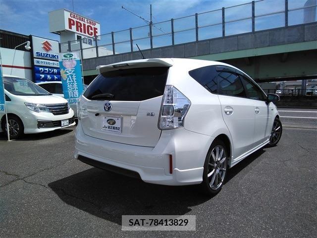 Toyota PRIUS ALPHA 2011-07 339741-2