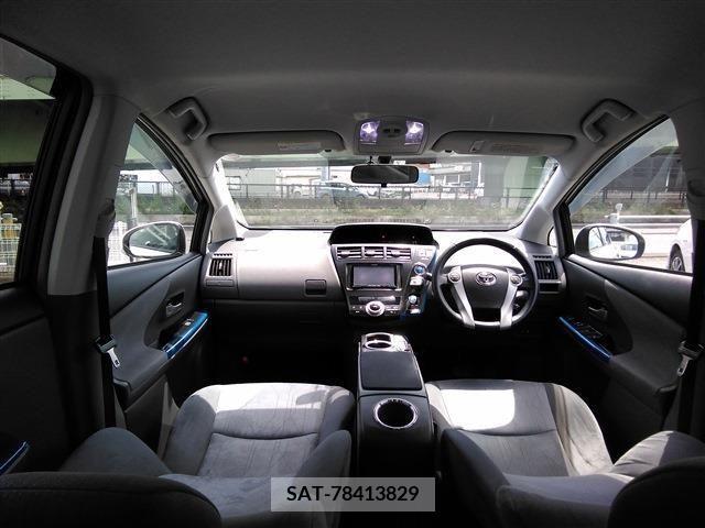 Toyota PRIUS ALPHA 2011-07 339741-1