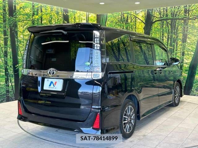 Toyota VOXY 2014-02 394990-17