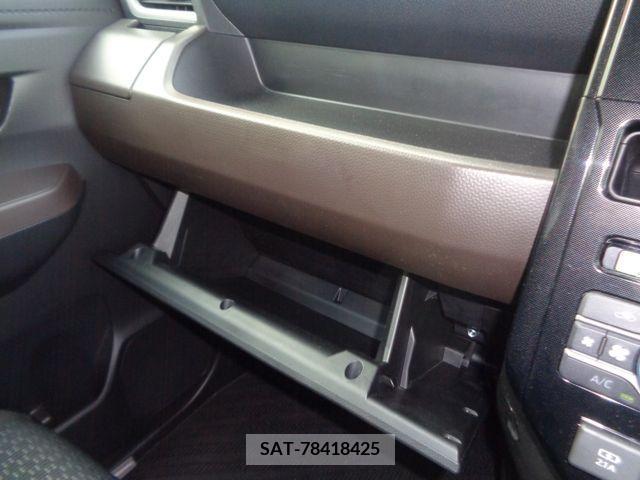 Toyota ROOMY 2022-04 367412-23