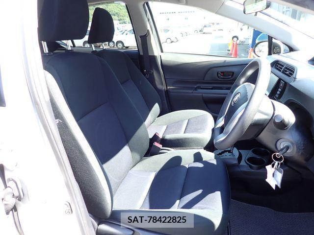 Toyota AQUA 2017-03 372784-16