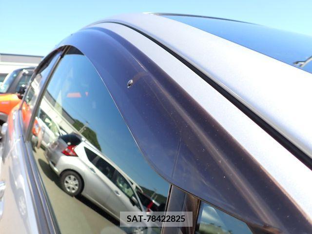 Toyota AQUA 2017-03 372784-21