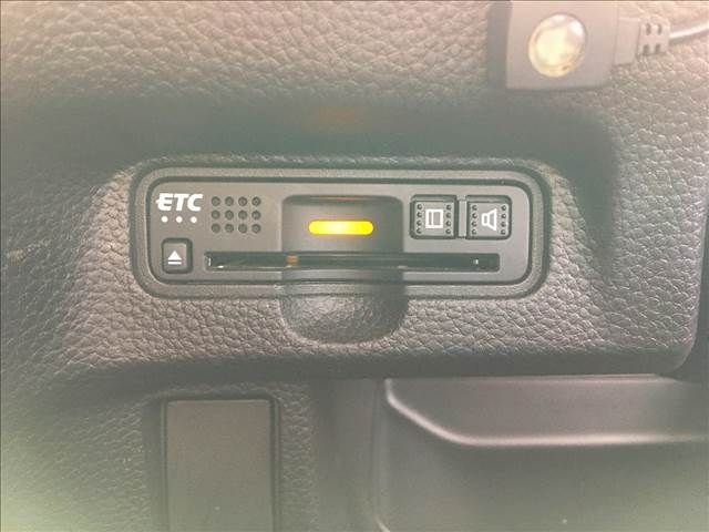 Honda N BOX CUSTOM 2018-03 8919-11