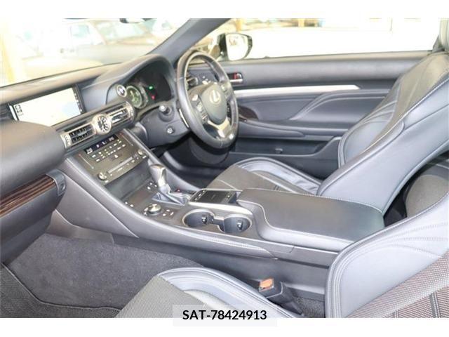Lexus RC 2018-11 300060-1