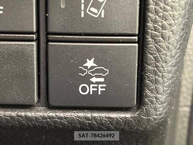 Honda N BOX CUSTOM 2019-04 208836-4