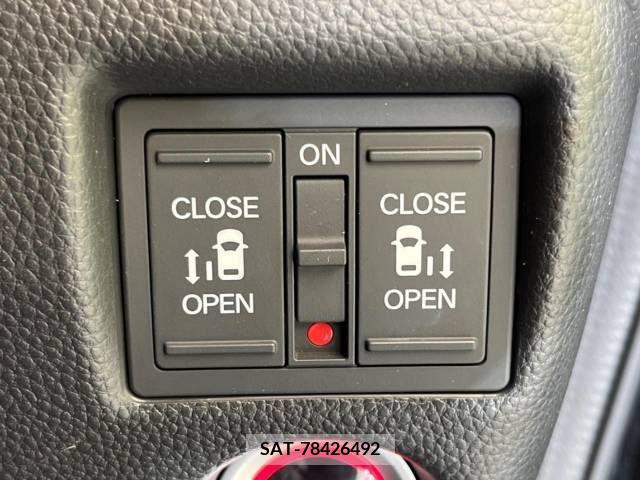 Honda N BOX CUSTOM 2019-04 208836-3