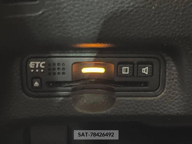 Honda N BOX CUSTOM 2019-04 208836-7