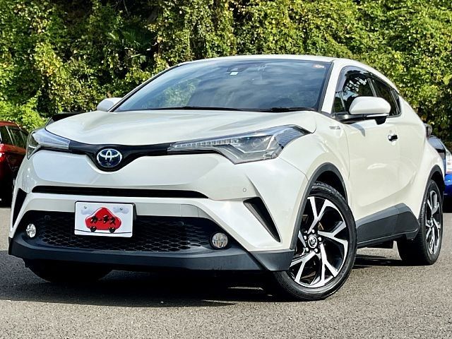 Toyota C-HR 2018-04 192949-0