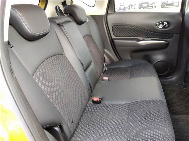 Nissan NOTE 2013-05 196737-6