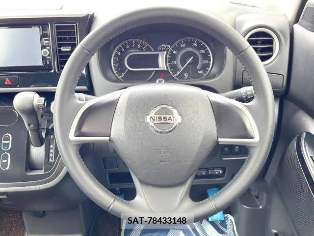 Nissan ROOX 2017-04 323820-10