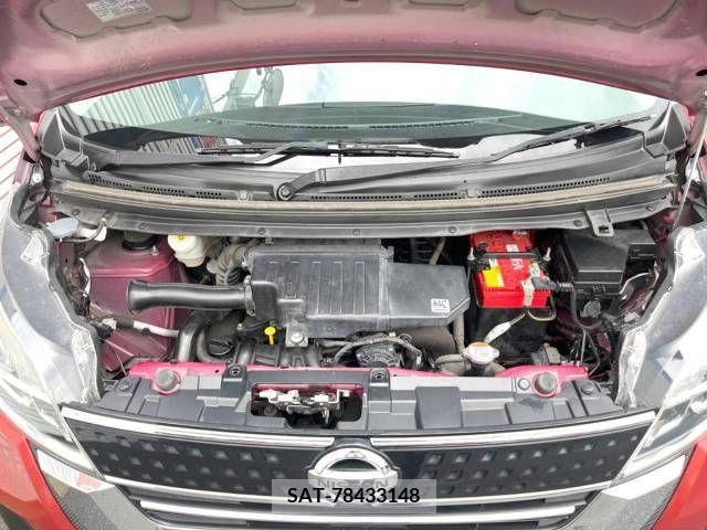 Nissan ROOX 2017-04 323820-17