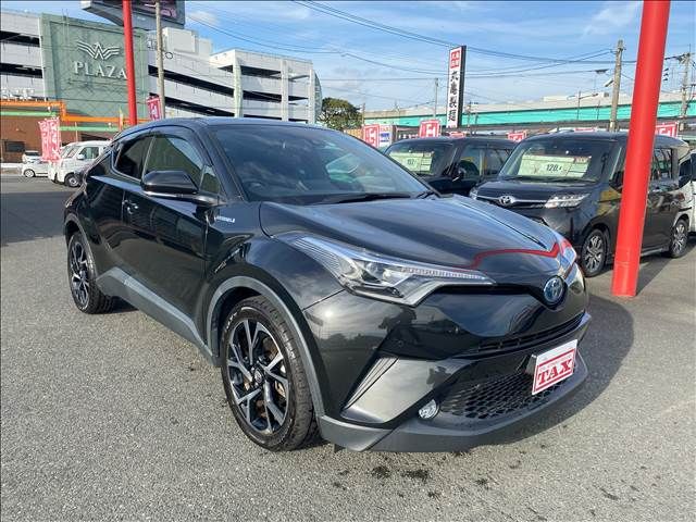 Toyota C-HR 2017-08 182190-6