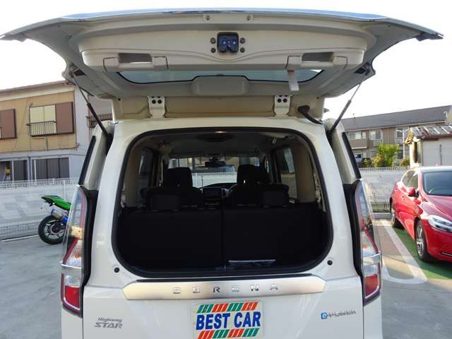 Nissan SERENA 2022-04 181250-9