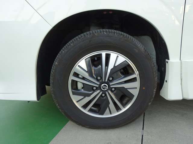 Nissan SERENA 2022-04 181250-12