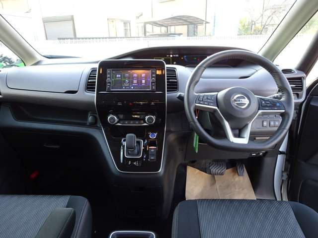 Nissan SERENA 2022-04 181250-1
