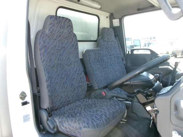 Isuzu ELF TRUCK 2004-02 6091-9