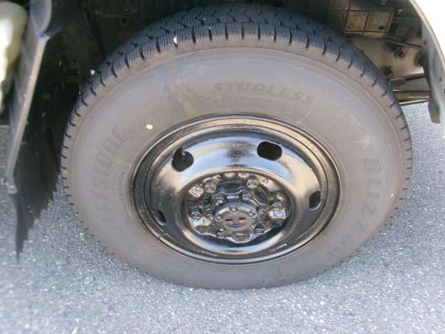 Isuzu ELF TRUCK 2004-02 6091-12