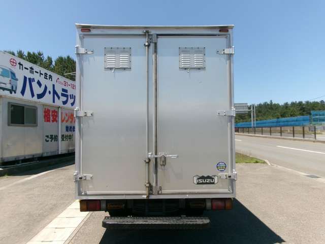 Isuzu ELF TRUCK 2004-02 6091-5
