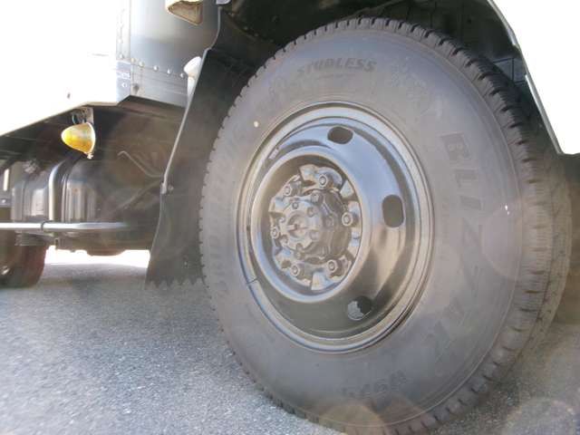 Isuzu ELF TRUCK 2004-02 6091-11
