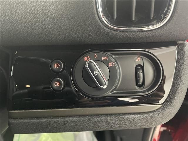 Bmw MINI 2019-04 6980-13