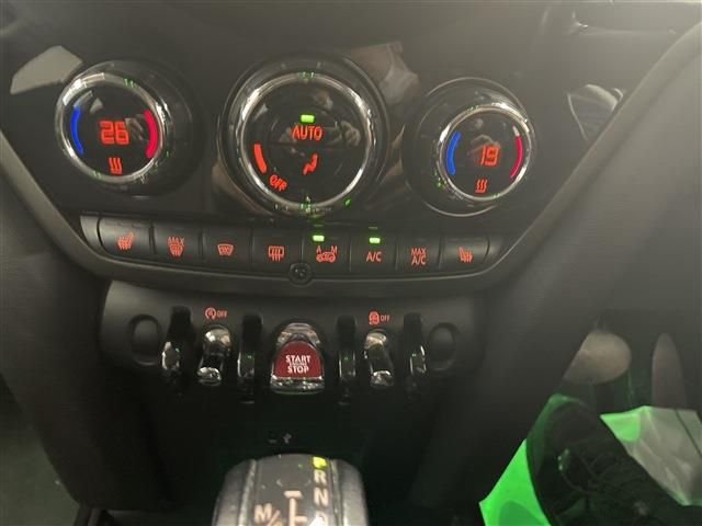 Bmw MINI 2019-04 6980-20