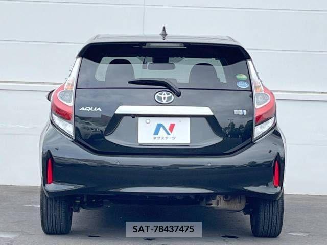 Toyota AQUA 2018-07 389356-13