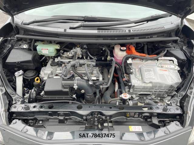 Toyota AQUA 2018-07 389356-18