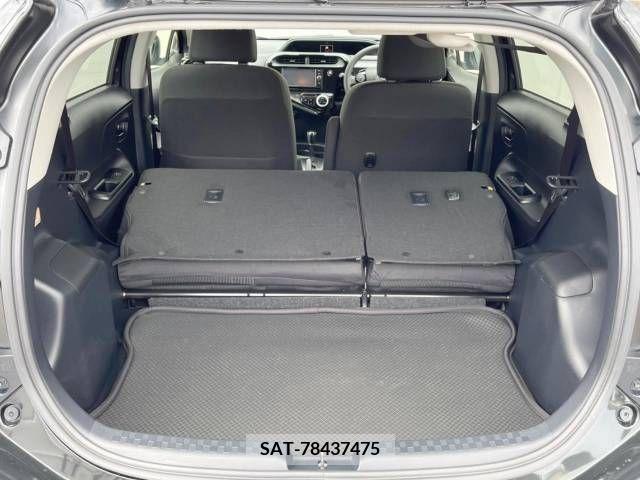 Toyota AQUA 2018-07 389356-11
