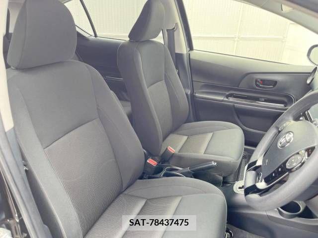 Toyota AQUA 2018-07 389356-8