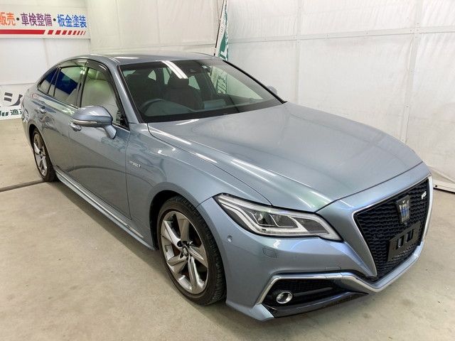 Toyota CROWN SEDAN 2018-09 10289-0