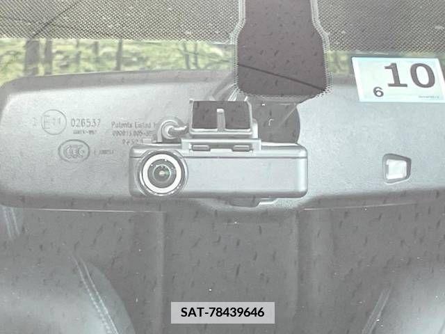 Nissan NOTE 2013-10 365460-5