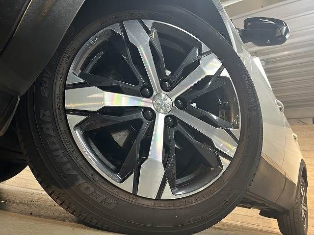 Peugeot 3008 2018-09 26583-18
