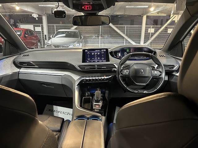 Peugeot 3008 2018-09 26583-1