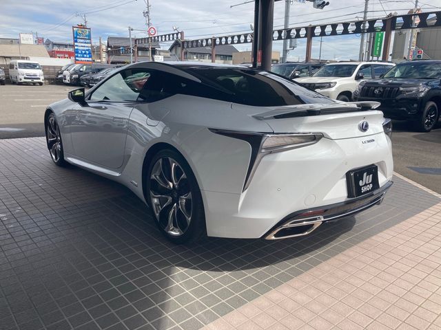 Lexus LC 2018-01 814-6