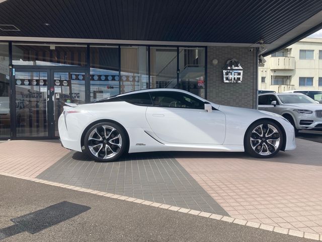 Lexus LC 2018-01 814-3