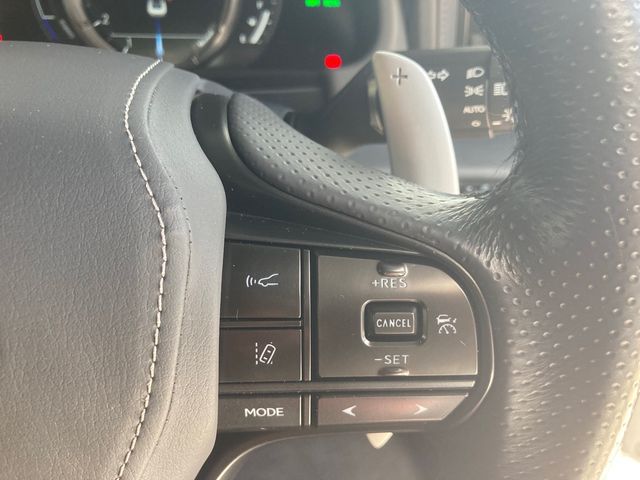 Lexus LC 2018-01 814-15