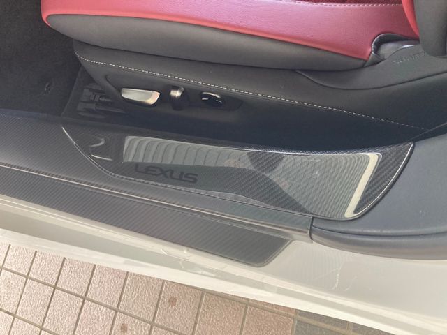 Lexus LC 2018-01 814-24