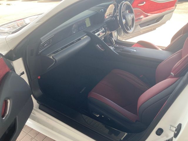 Lexus LC 2018-01 814-21