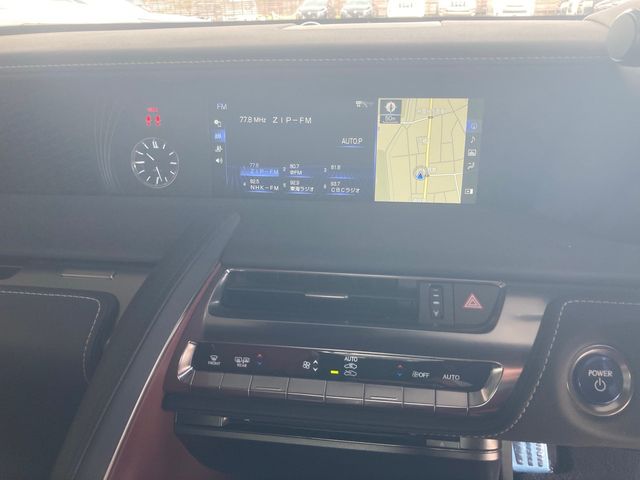 Lexus LC 2018-01 814-17