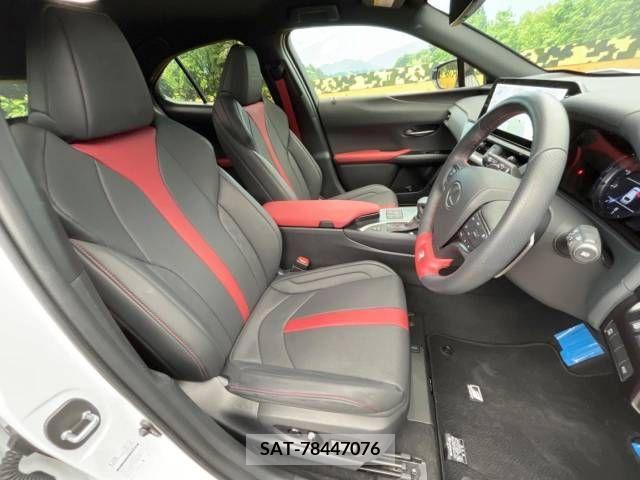 Lexus UX 2023-01 225357-9