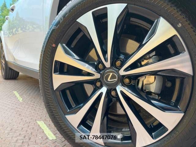 Lexus UX 2023-01 225357-14