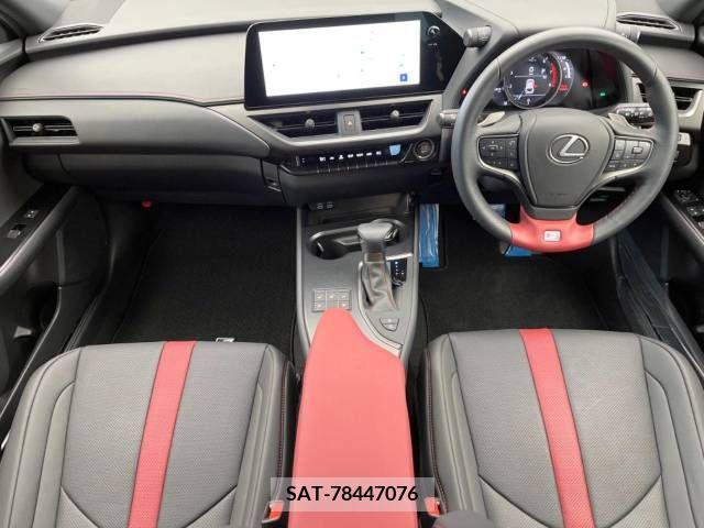Lexus UX 2023-01 225357-1
