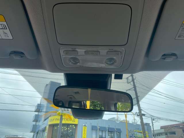 Toyota NOAH 2016-11 3809-16
