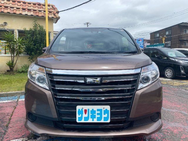 Toyota NOAH 2016-11 3809-0