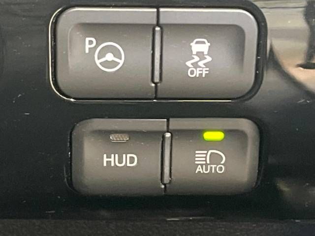 Toyota PRIUS 2017-08 184785-6