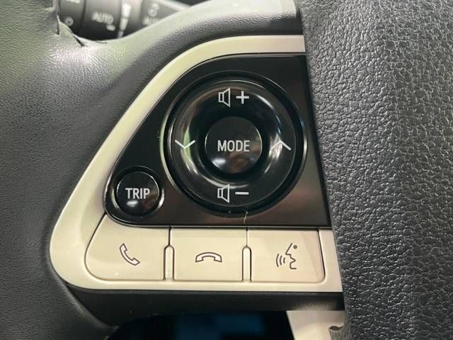 Toyota PRIUS 2017-08 184785-7