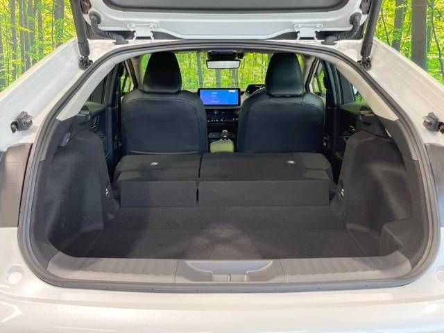 Toyota PRIUS 2023-02 185867-10