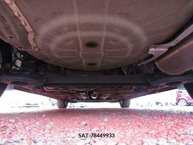 Nissan NOTE 2016-10 365453-23